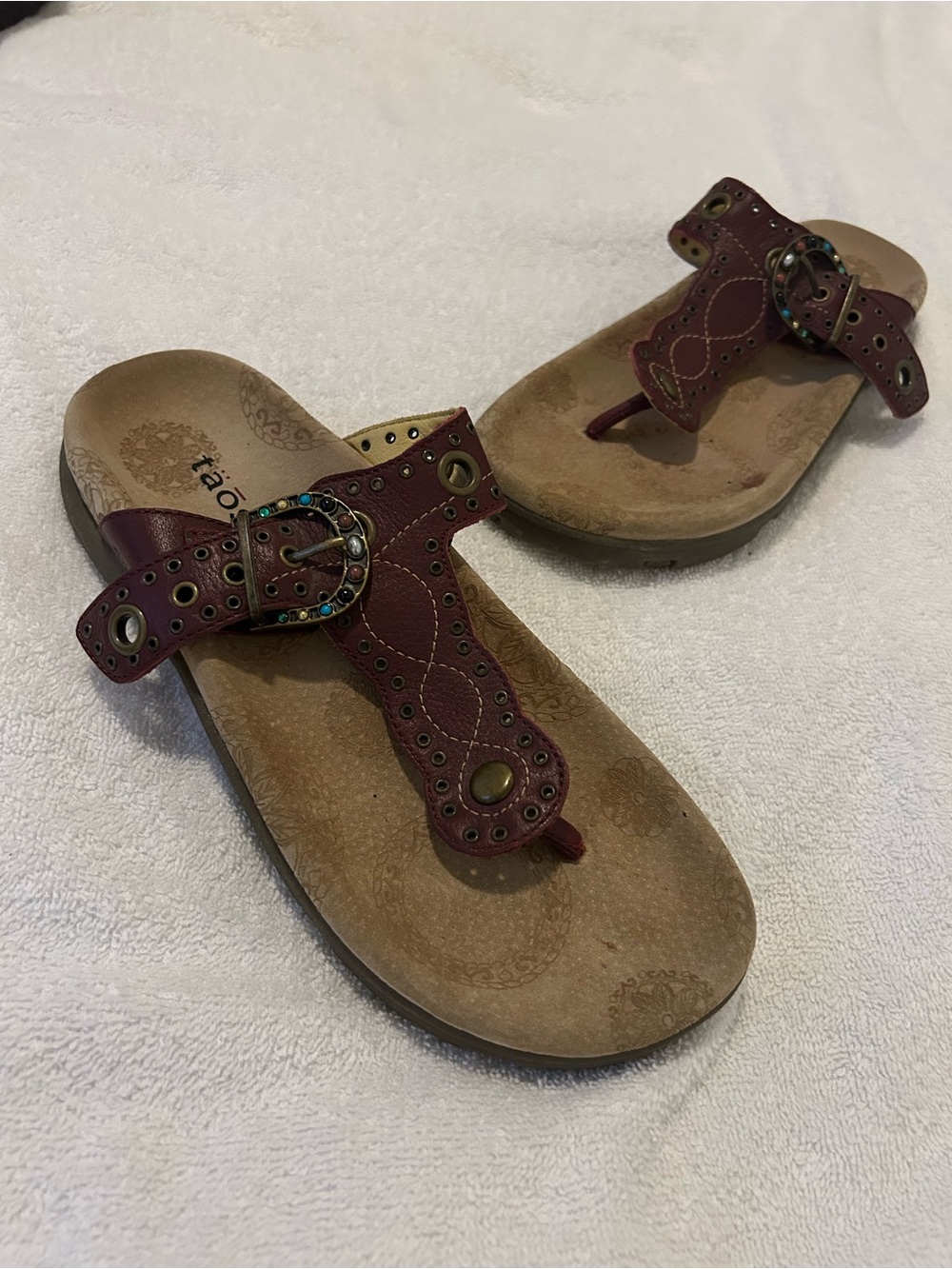 Taos Serena Red bohemian buckle Leather Sandals